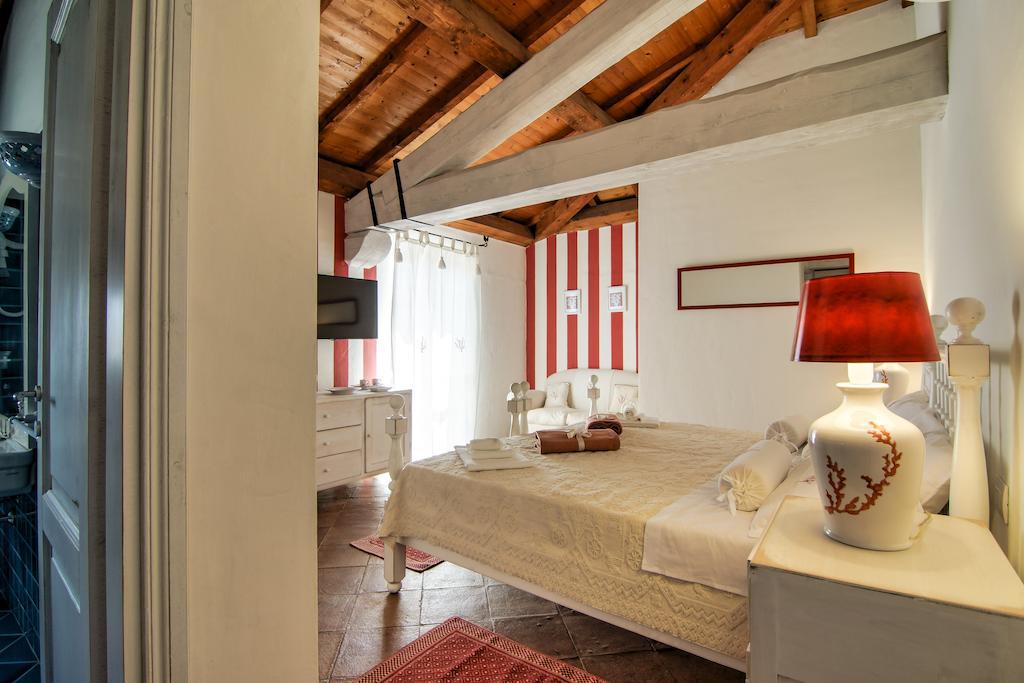 פורטו רוטונדו Domus Corallia-Luxury Rooms חדר תמונה