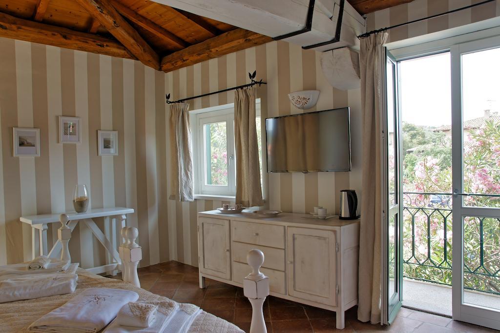 פורטו רוטונדו Domus Corallia-Luxury Rooms חדר תמונה